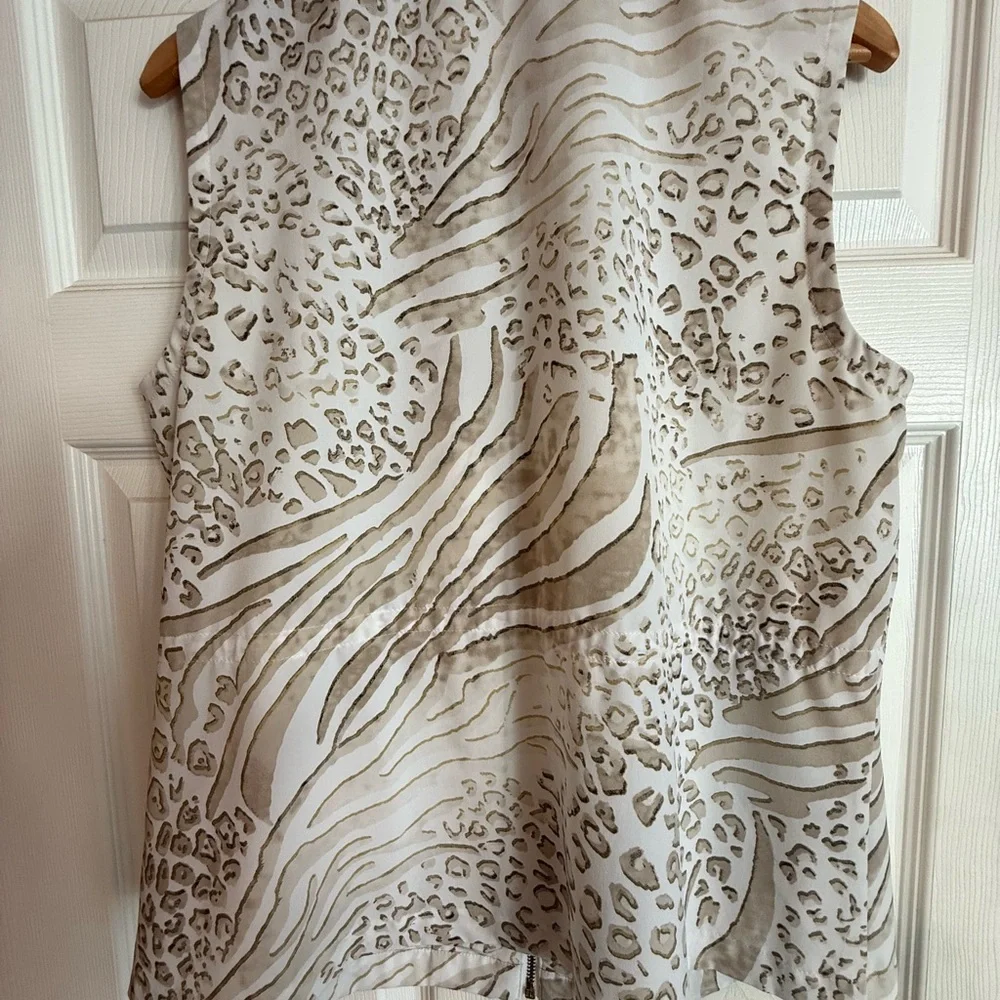 Zenergy by Chico Stylish Animal Print Vest - Picture 3 of 6